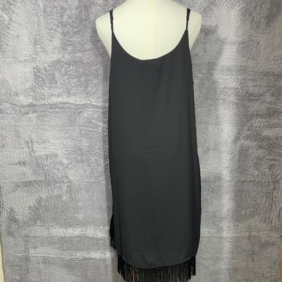 Anna Cai for Francesca’s Women’s Black Fringe Hem Slip Dress Size Large NWT - Picture 4 of 9